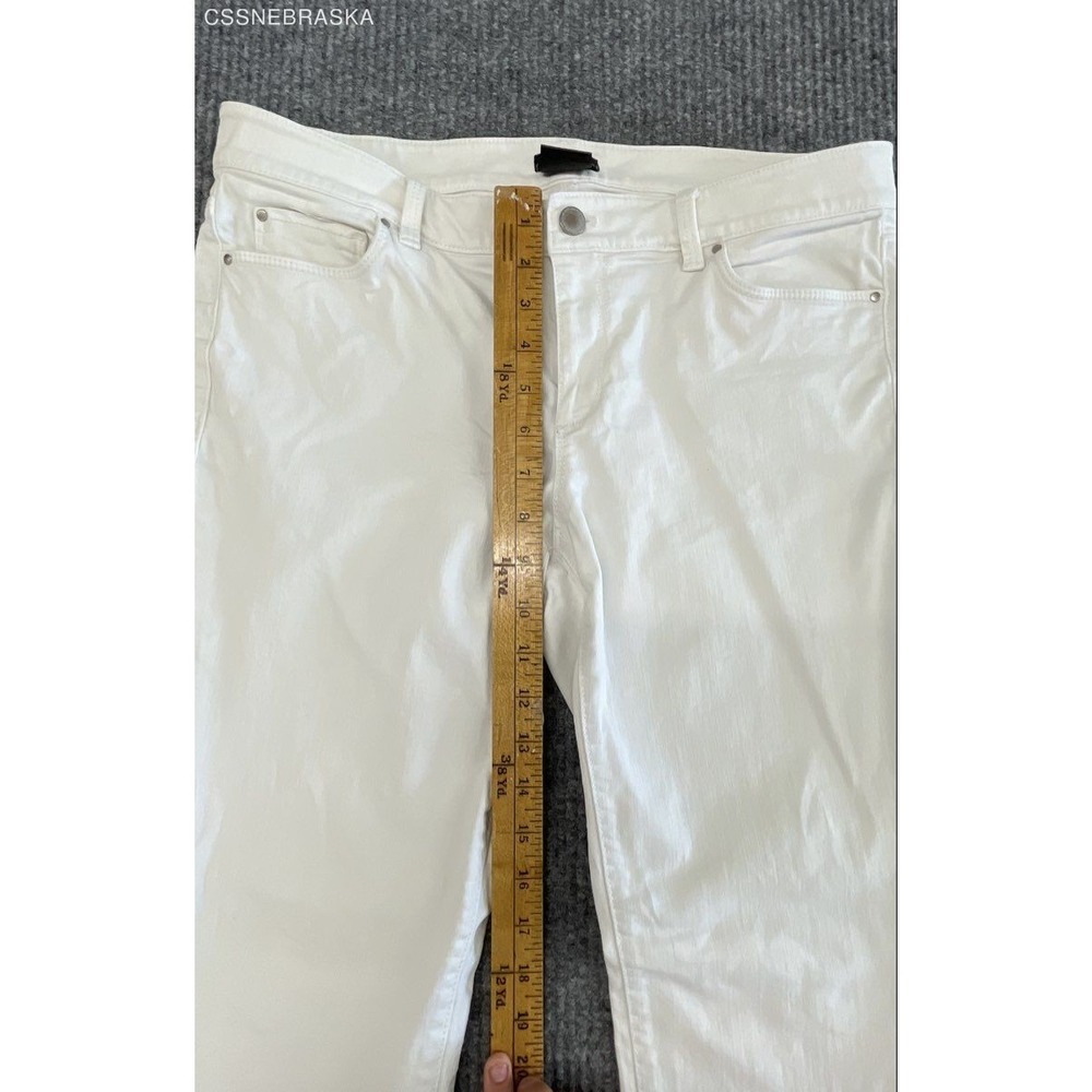 Ann Taylor Women's White Modern Fit Denim Jeans Sz 10 - Picture 8 of 9